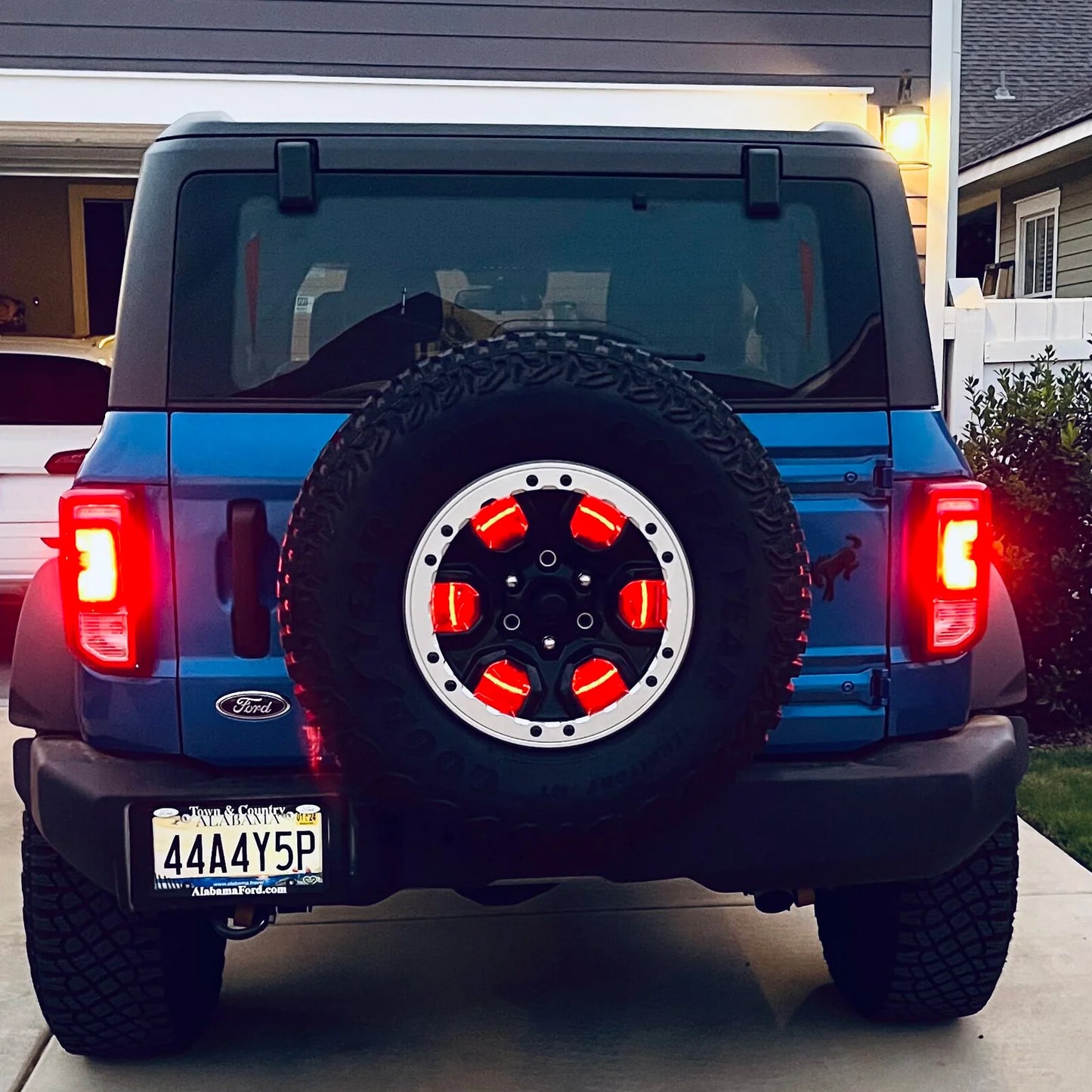 ORACLE LIGHTING LED ILLUMINATED SPARE TIRE WHEEL RING THIRD BRAKE LIGHT - FORD BRONCO