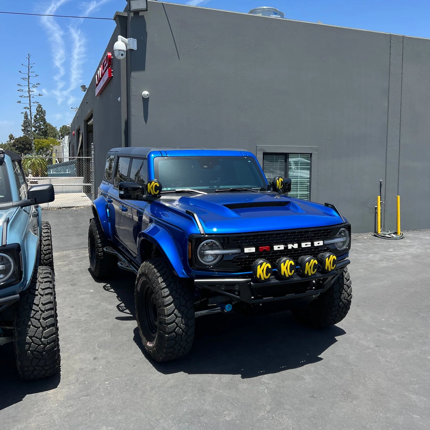 21+ ADV FORD BRONCO RAM AIR HOOD